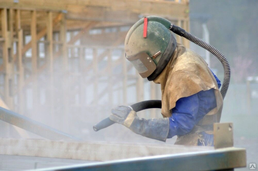 Low-dust abrasive blasting technique used in Fresno